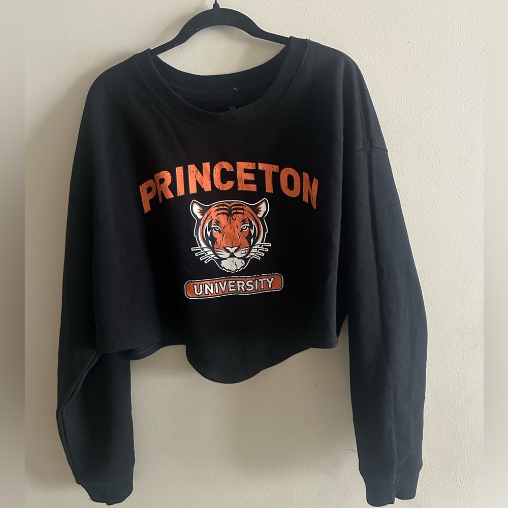 NWT Princeton Black Cropped Crewneck Sweatshirt Size